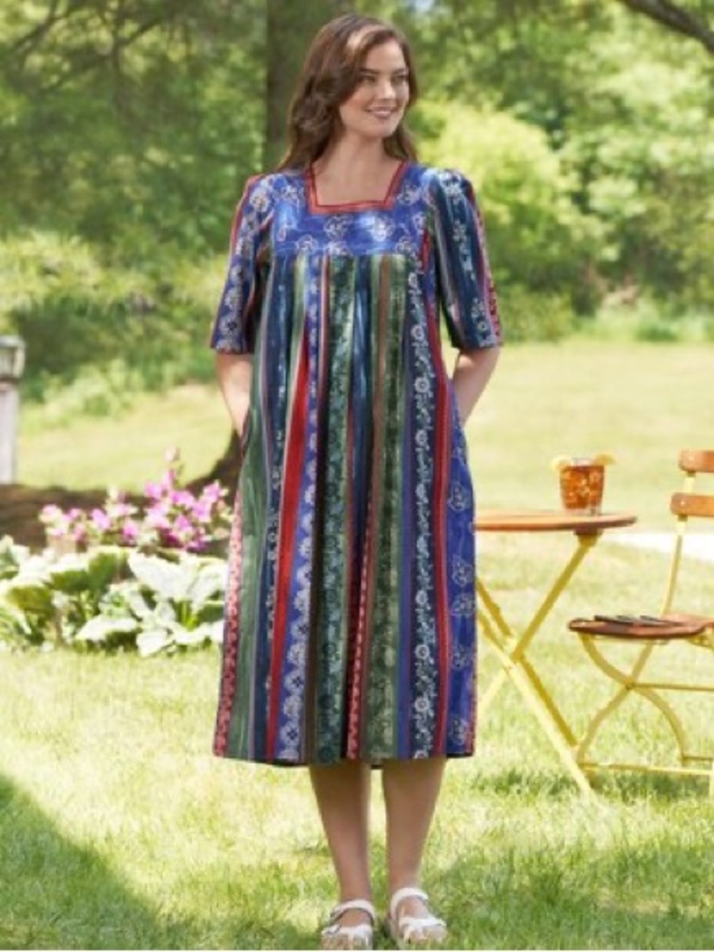 The Vermont Country Store Falling Leaves Muumuu size small